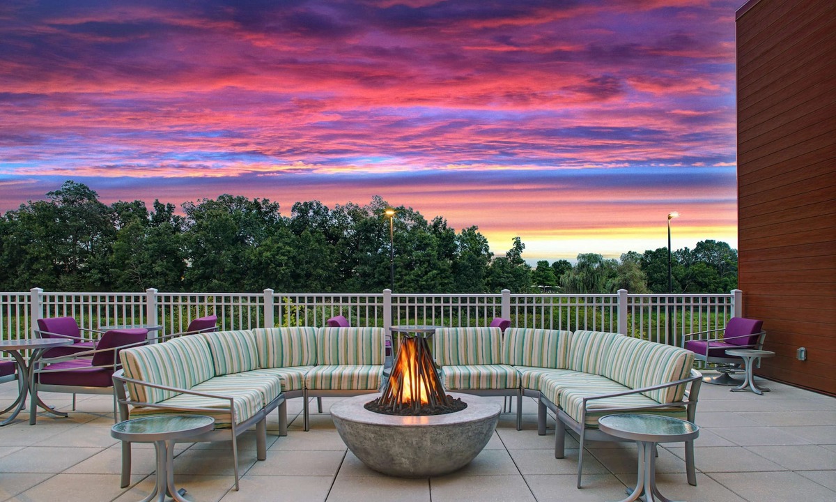 Lakeview Hotel | Hilton Garden Inn Manassas
