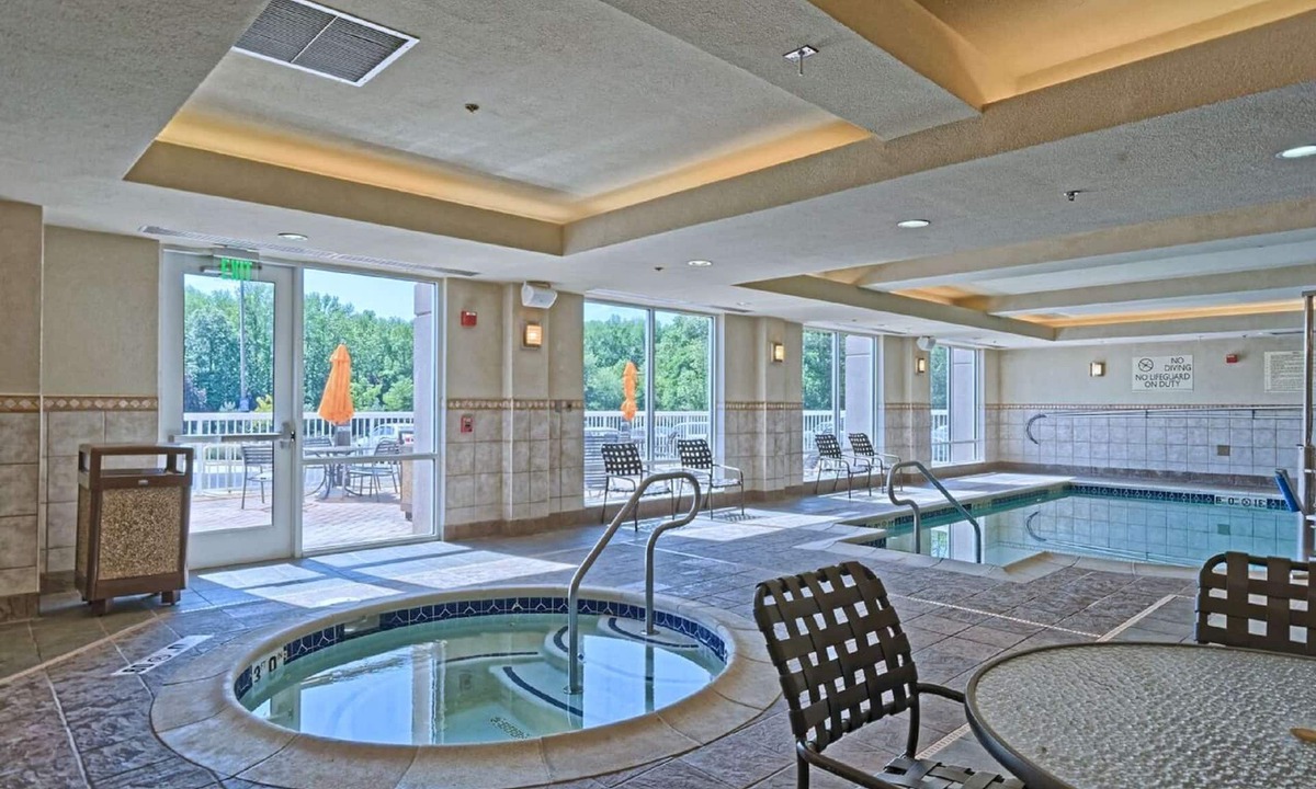 Mount Laurel Hotel | Hilton Garden Inn Mt. Laurel