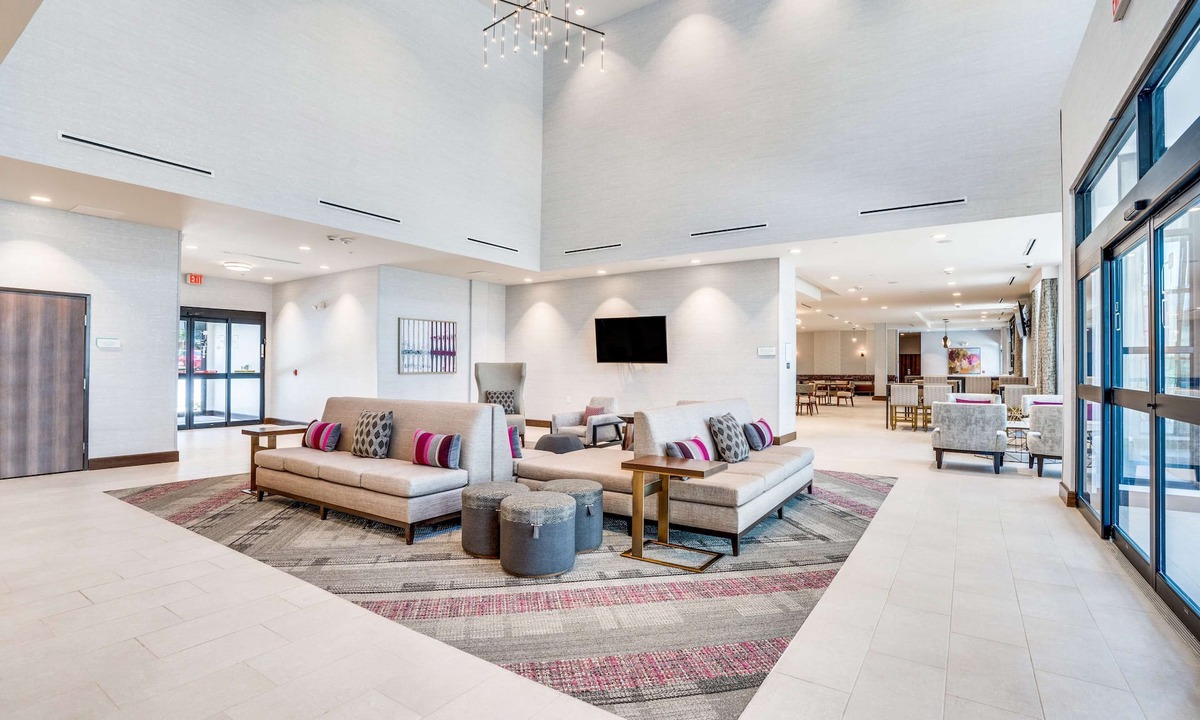 Vickery Meadow Hotel | Hilton Garden Inn North Dallas Central Expy