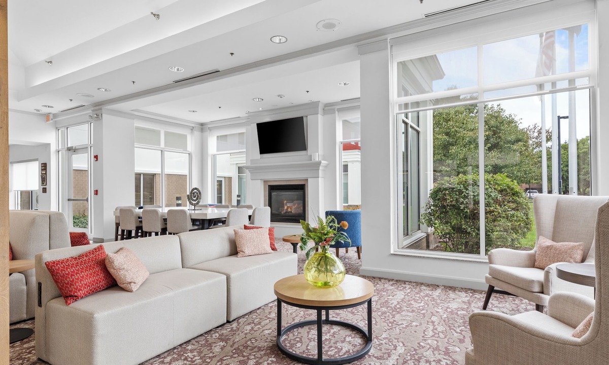 East Syracuse Hotel | Hilton Garden Inn Syracuse