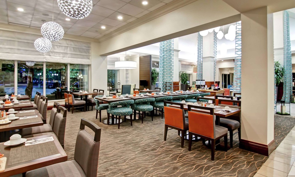 Burlington Hotel | Hilton Garden Inn Toronto/Burlington