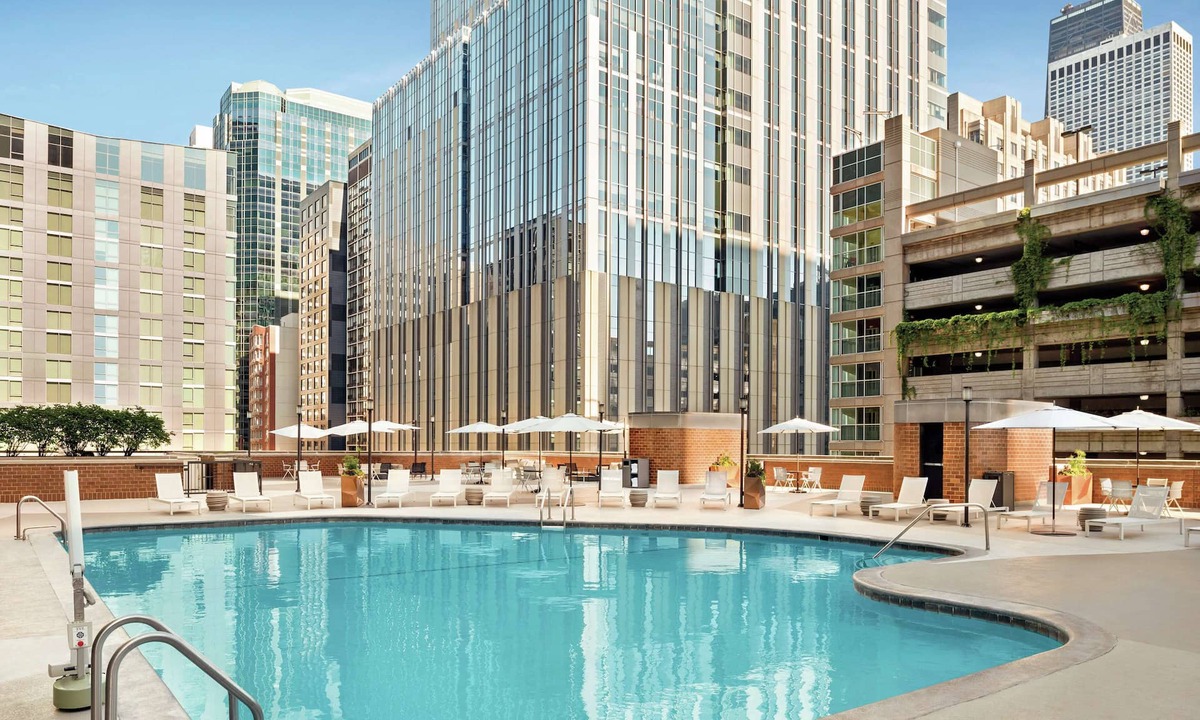 Streeterville Hotel | Hilton Grand Vacations Club Chicago Magnificent Mile
