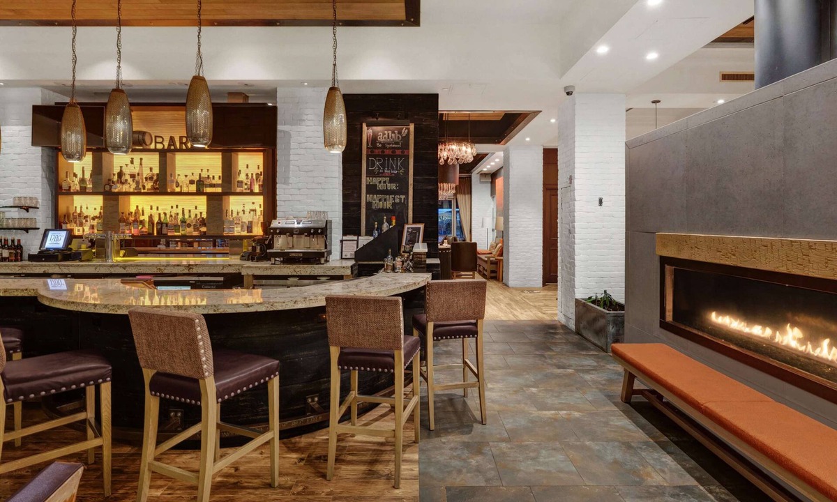 Downtown Harrisburg Hotel | Hilton Harrisburg