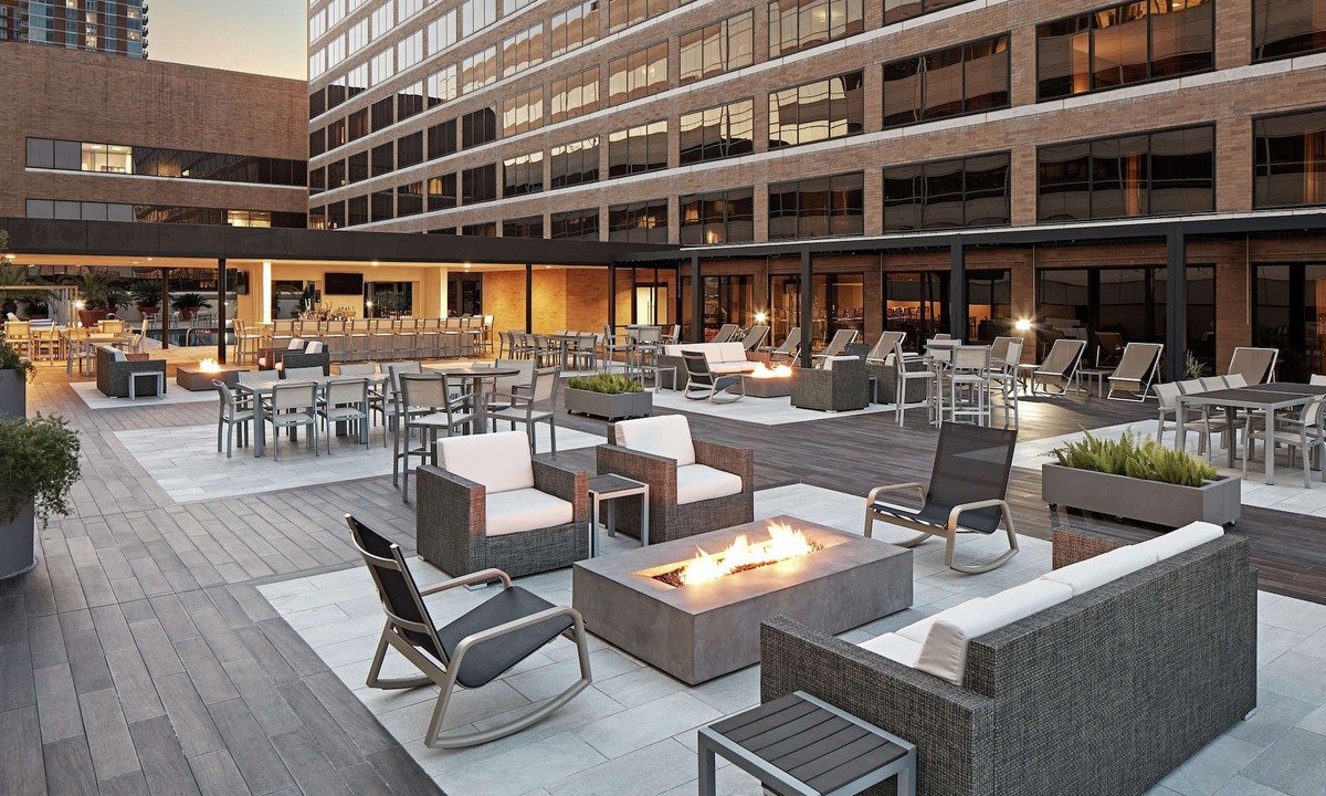 Southgate Hotel | Hilton Houston Plaza/Medical Center