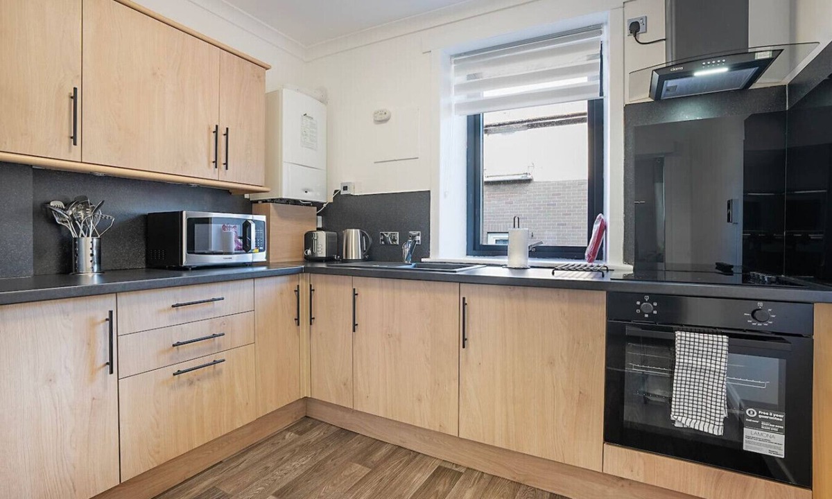 Central Aberdeen Apartment | Hilton Road Apartment