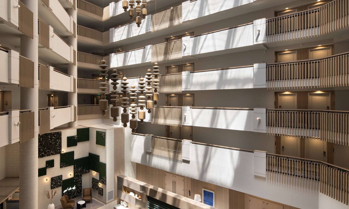 Downtown Hotel | Hilton Santa Monica Hotel & Suites