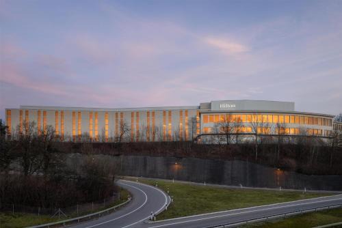 Glattbrugg Hotel | Hilton Zurich Airport