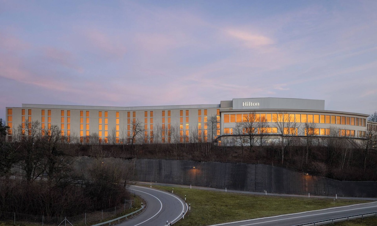 Glattbrugg Hotel | Hilton Zurich Airport