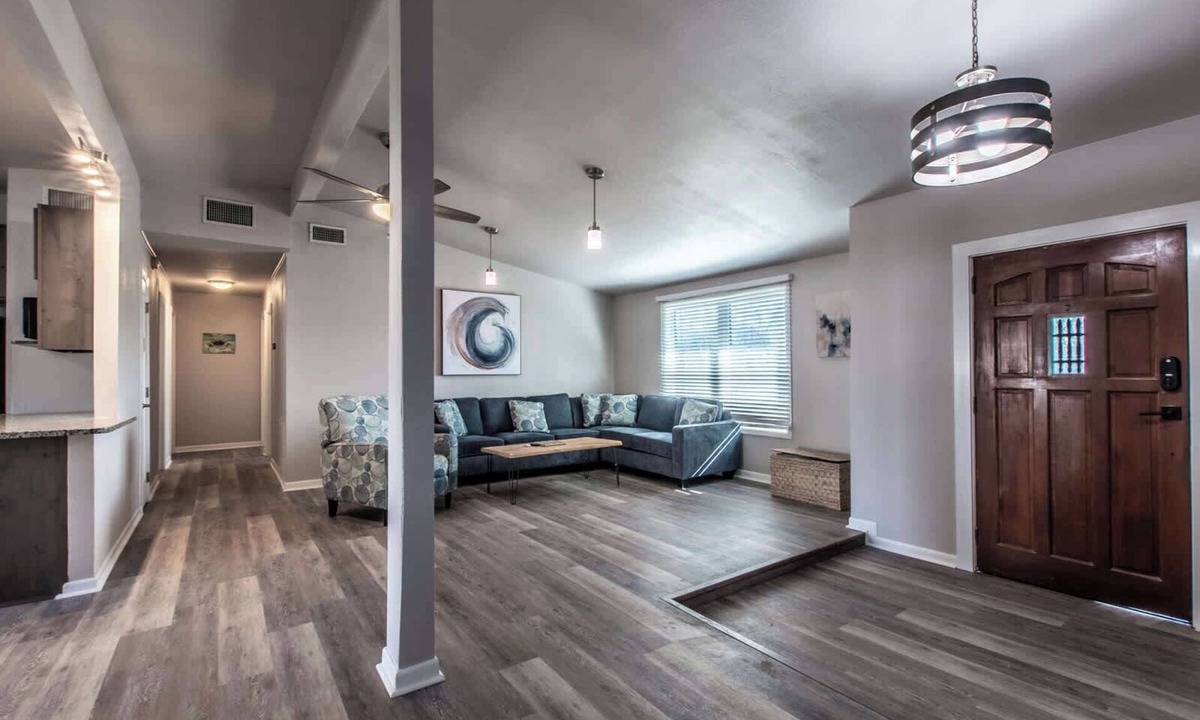 Bay Area House | Hinman Haven + Hot tub