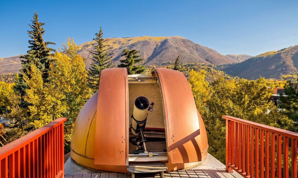 Downtown House | Historic 1888 Aspen Home | Downtown | Rooftop Views | By Cuvée