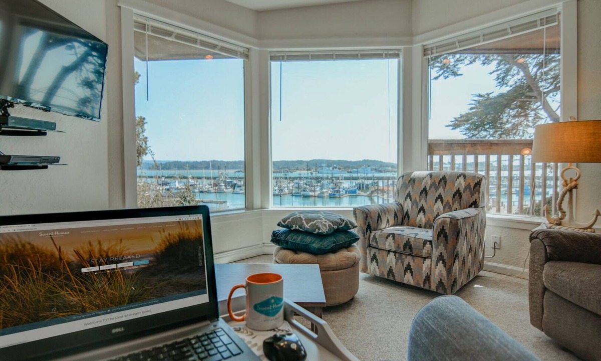 Historic Bayfront Condo | Historic Bay Front! Views of the Marina! Fully Stocked Kitchen! Walk to Everything!