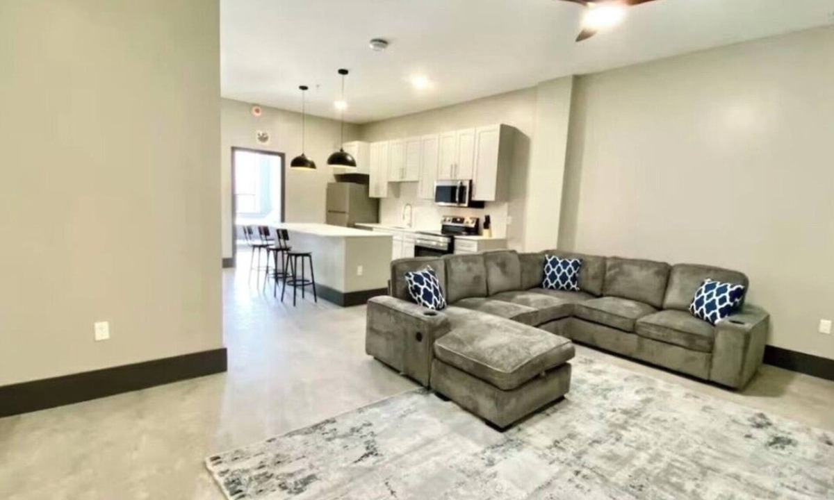Enid Apartment | Historic Brick Loft - Unit 205 - Downtown Enid
