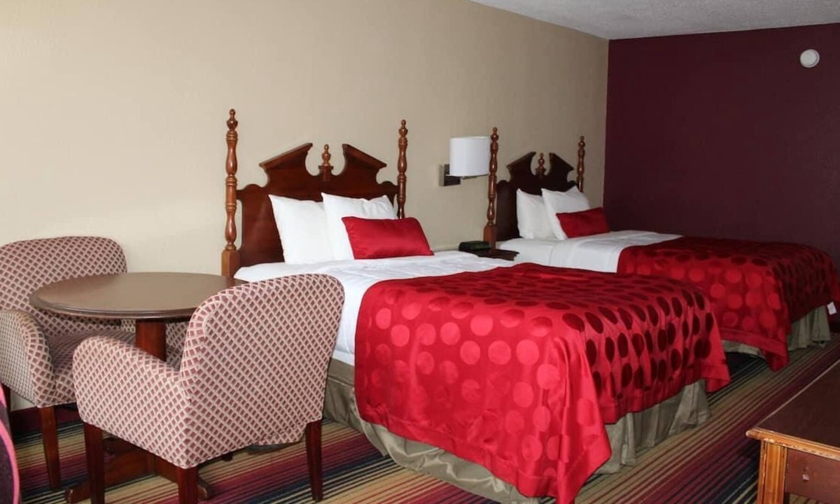 Perry House | Historic Charm! 2 Cozy Units, Parking