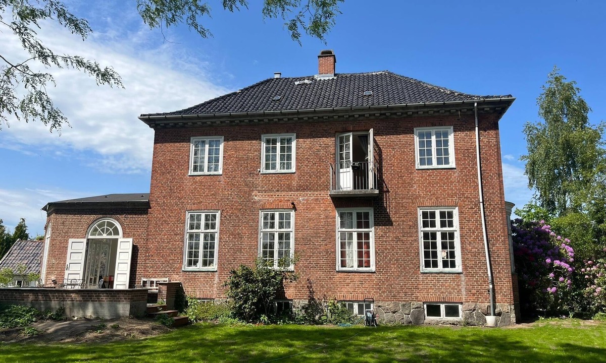 Vanlose House | Historic Copenhagen Villa with Garden