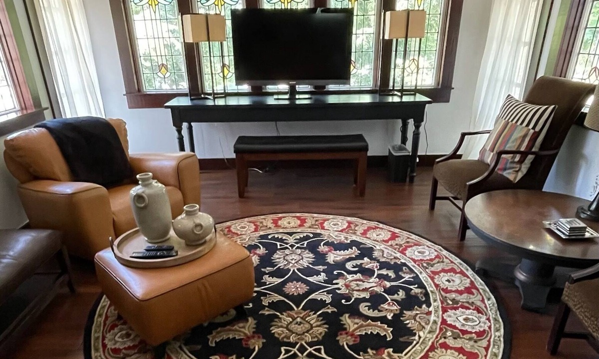 Peak's Suburban Addition House | Historic Dallas Private Retreat Near Downtown!