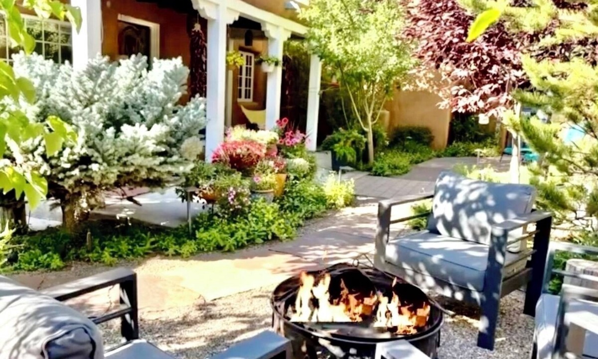 Northeast Santa Fe House | Historic Downtown Mansion, Walk to Plaza