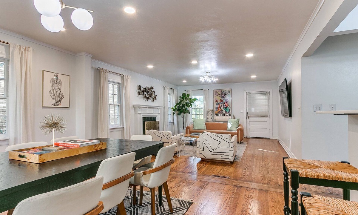 Central Oklahoma City House | Historic Elegance in Crown Heights - Steps to Parks, Minutes to Fun