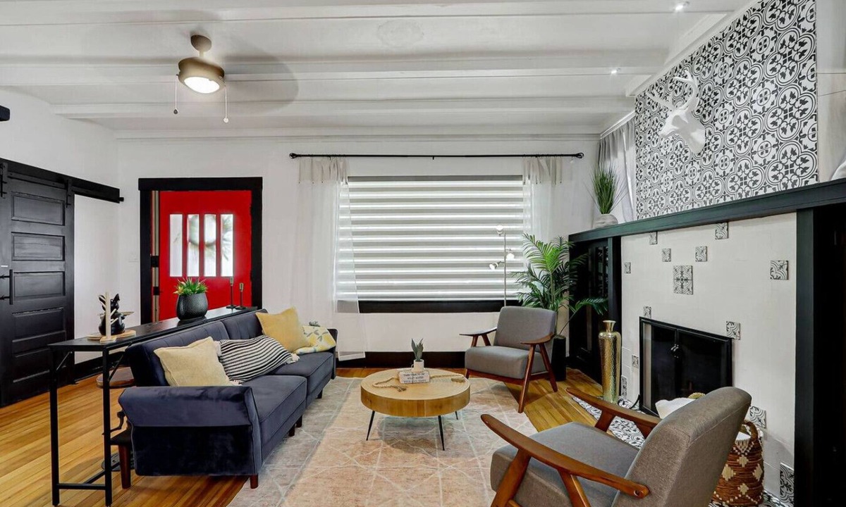 El Paso House | Historic Hamilton Heights Retreat/Near Fort Bliss