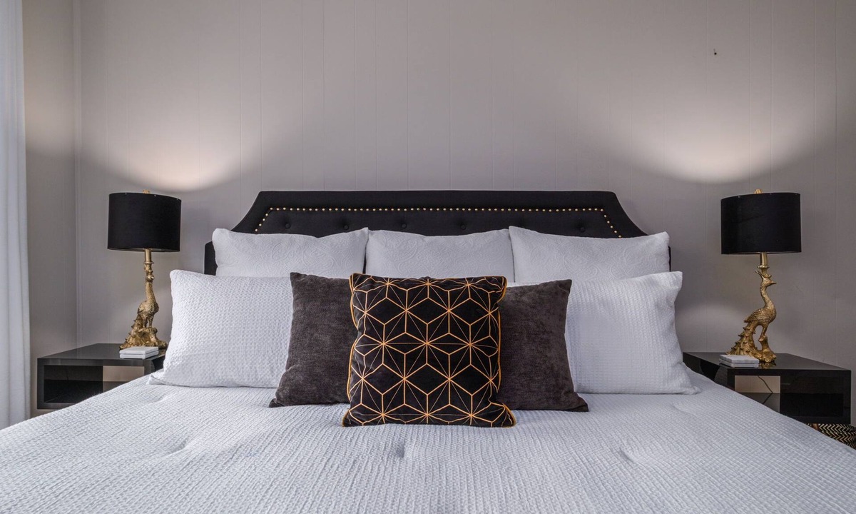 Crestline Heights House | Historic Highland Park Gem