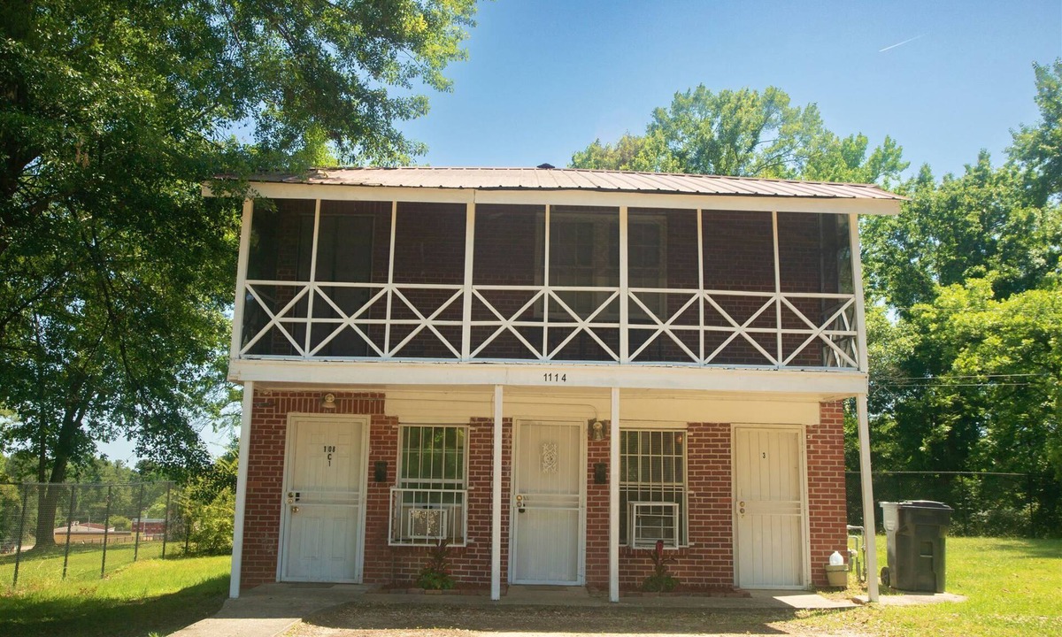 Tuskegee House | HISTORIC HILL APARTMENTS (Duplex)