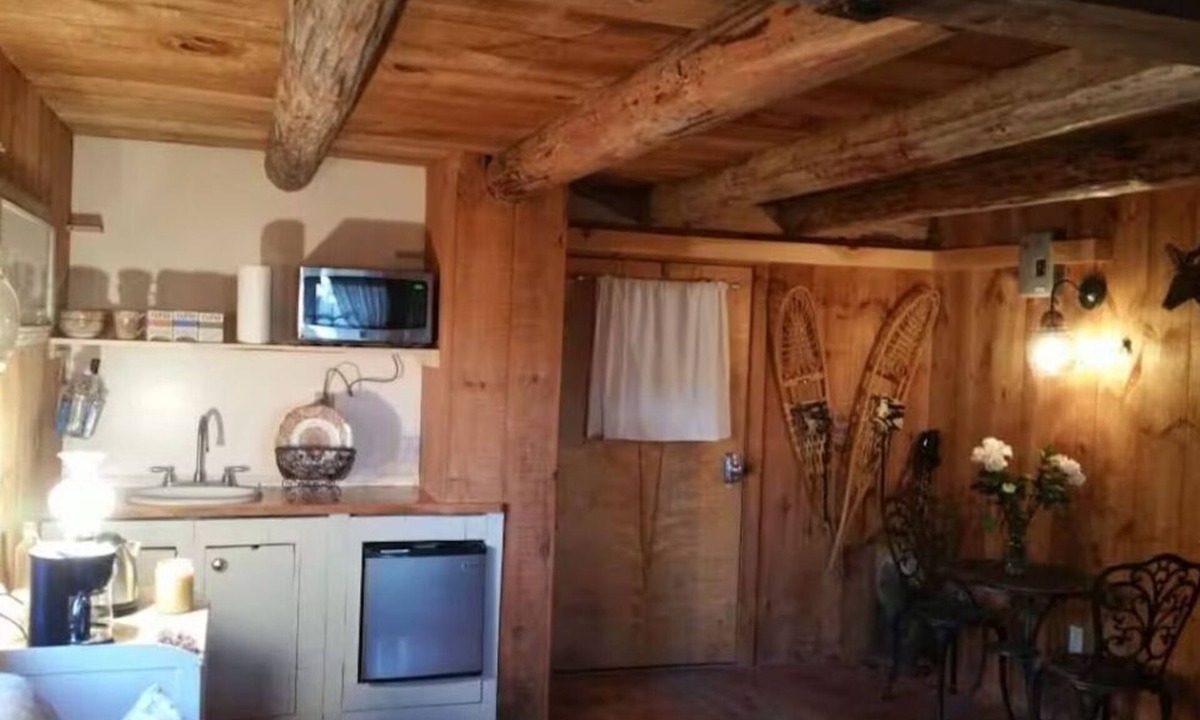 Braintree House | Historic Hilltop Farmstead with Sweeping Views & Private Hot Tub