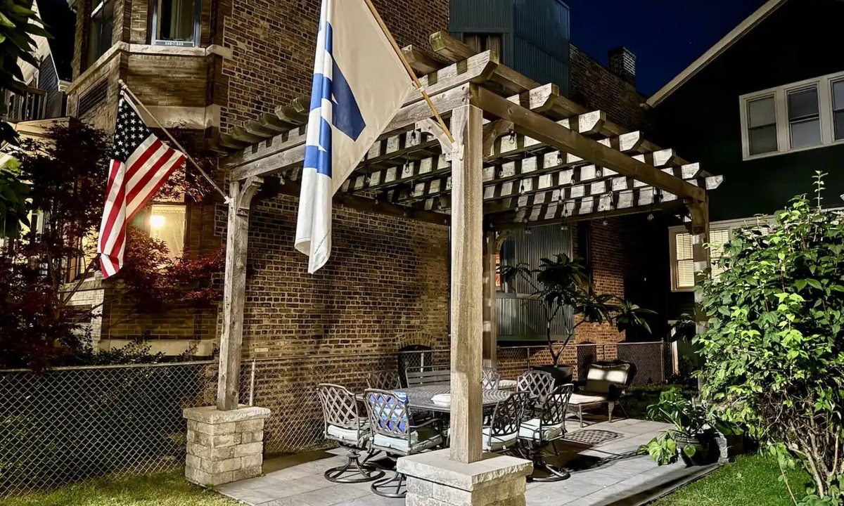 Wrigleyville House | Historic home 1-min walk to Wrigley Field
