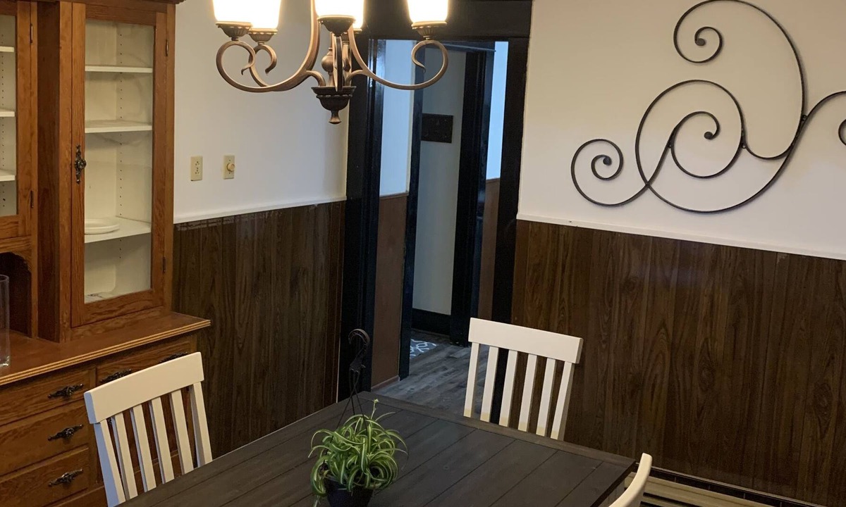 Northwest Everett House | Historic home close to down town Everett