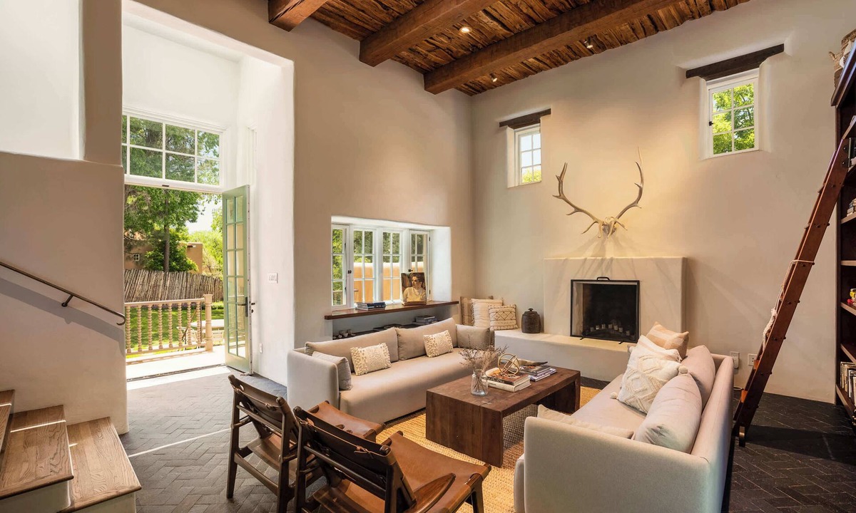 Historic Eastside House | Historic Home, Stunning Gardens, Walk to Canyon Rd