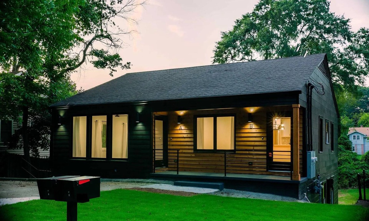 Kirkwood House | Historic Kirkwood 3BR 2.5BA Arcade Game room