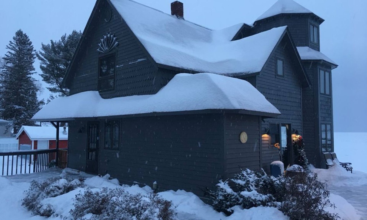 Knife River House | Historic Lake Superior Shoreline Home