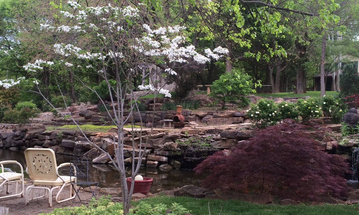 Edmond House | Historic Log Guest House OKC/Edmond border- easy access 235, Turnpike & I35