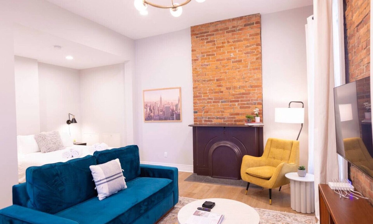 Victorian Village Apartment | Historic Meets Modern/Walk to Coffee/OSU