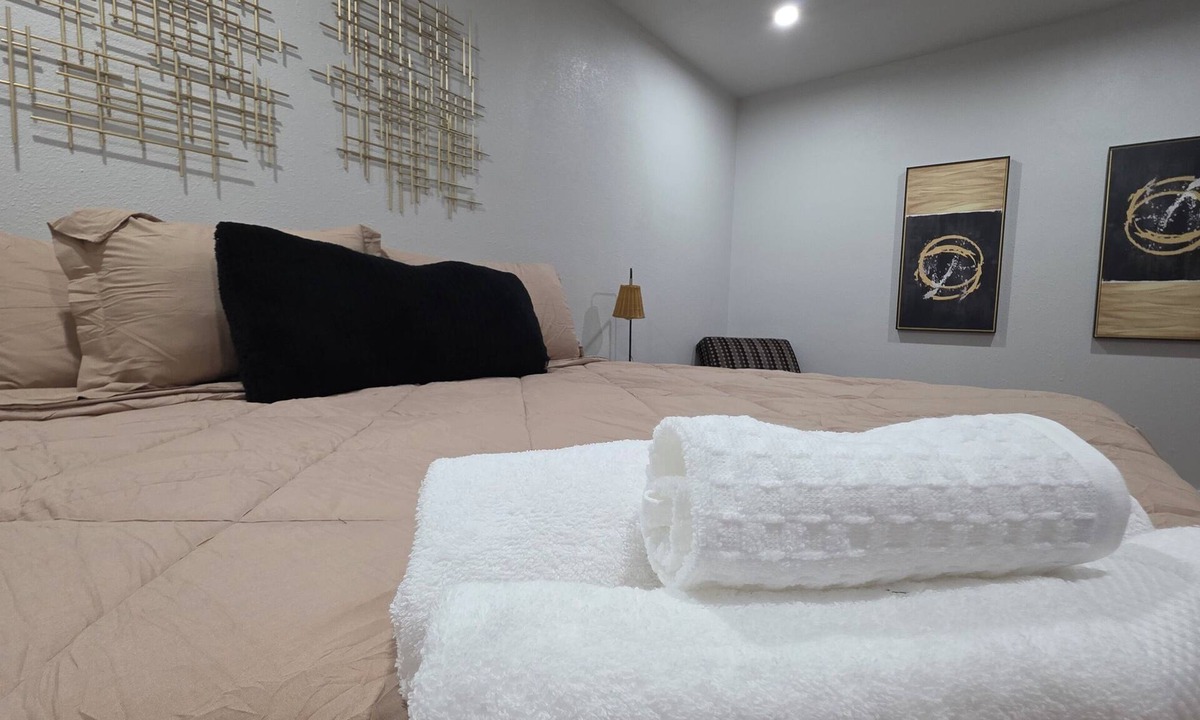 Tulsa House | Historic, Modern & Cozy 3-Bedroom Home Near Downtown Tulsa & Greenwood District