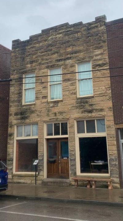 Concord Apartment | Historic Private Building w/Deck