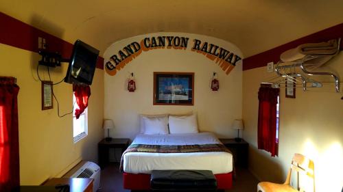 Williams Hotel | Historic Rail car on route 66