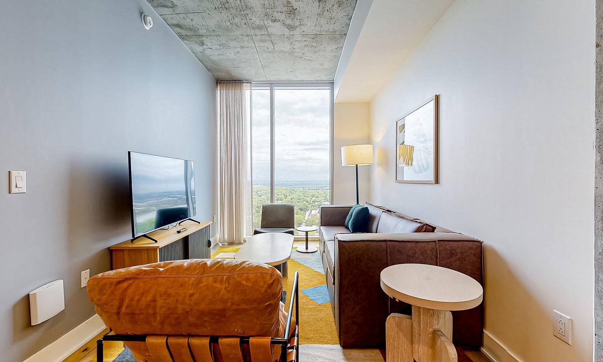 Rainey Street Historic District Condo | Historic Rainey St 30th-floor condo with breath-taking views
