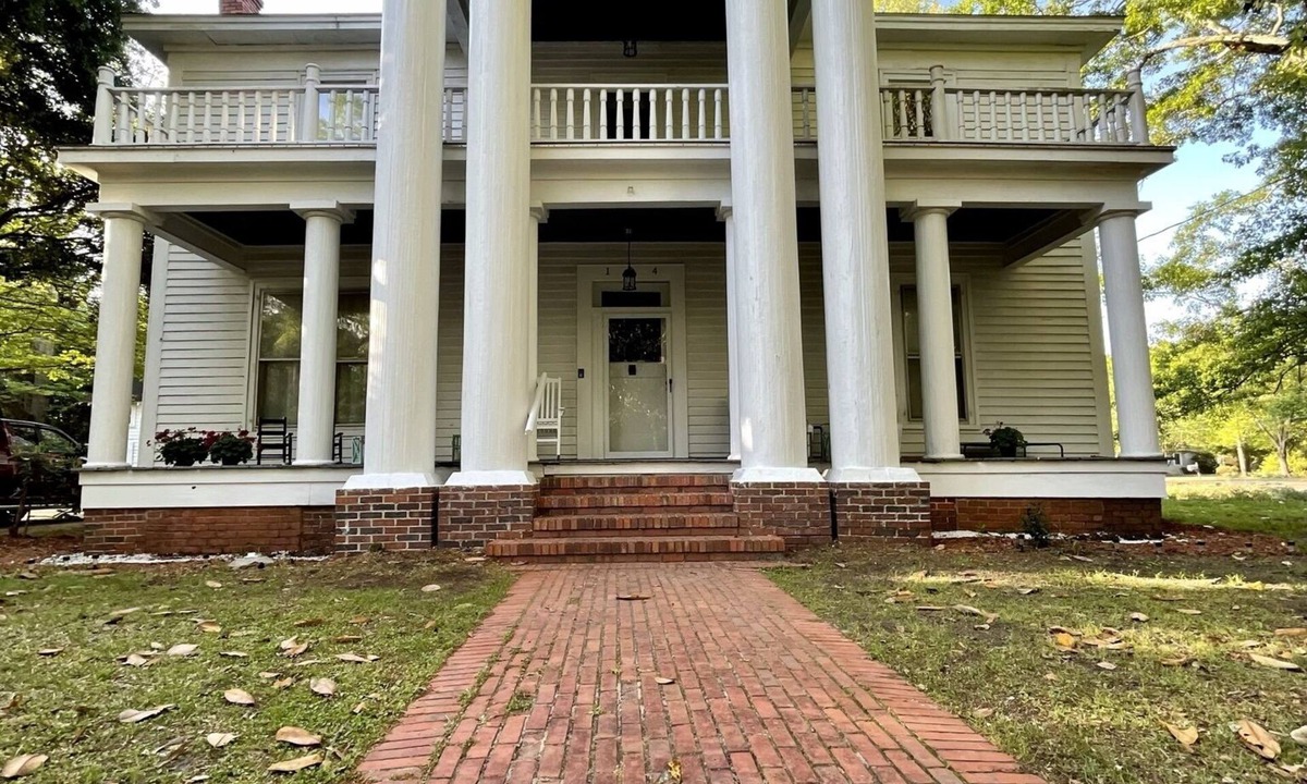 Magnolia Bed & Breakfast | Historic suite 3