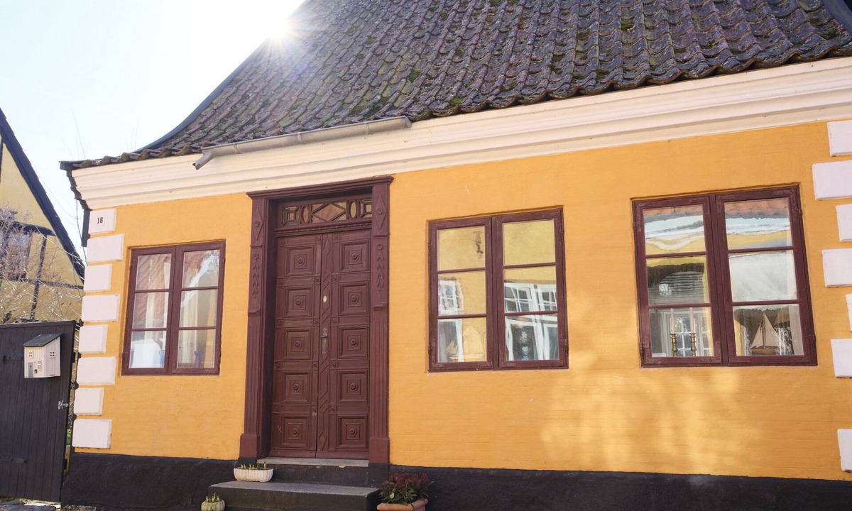 Ærø Municipality Villa | Historic townhouse in the heart of Ærøskøbing.