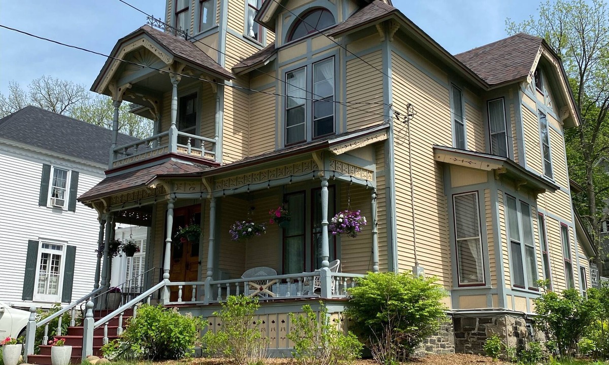 Little Falls House | Historic Victorian on the Park