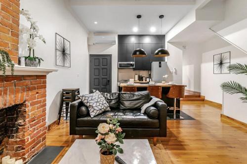 Cabbagetown South Apartment | Historic Victorian with Deck and Parking