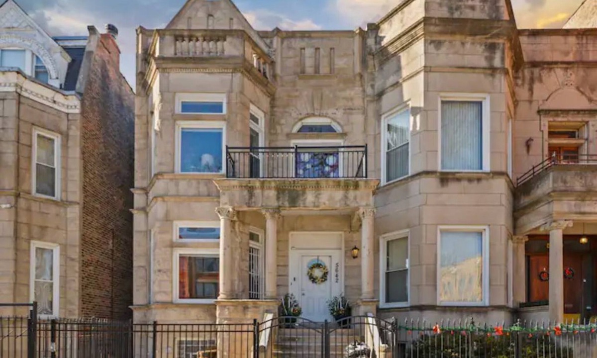 Washington Park Condo | Historic Washington-Hyde Park Greystone