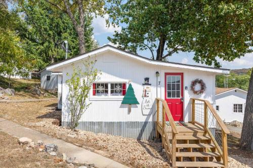 Rockaway Beach House | Historic Water's Edge Cottage 7