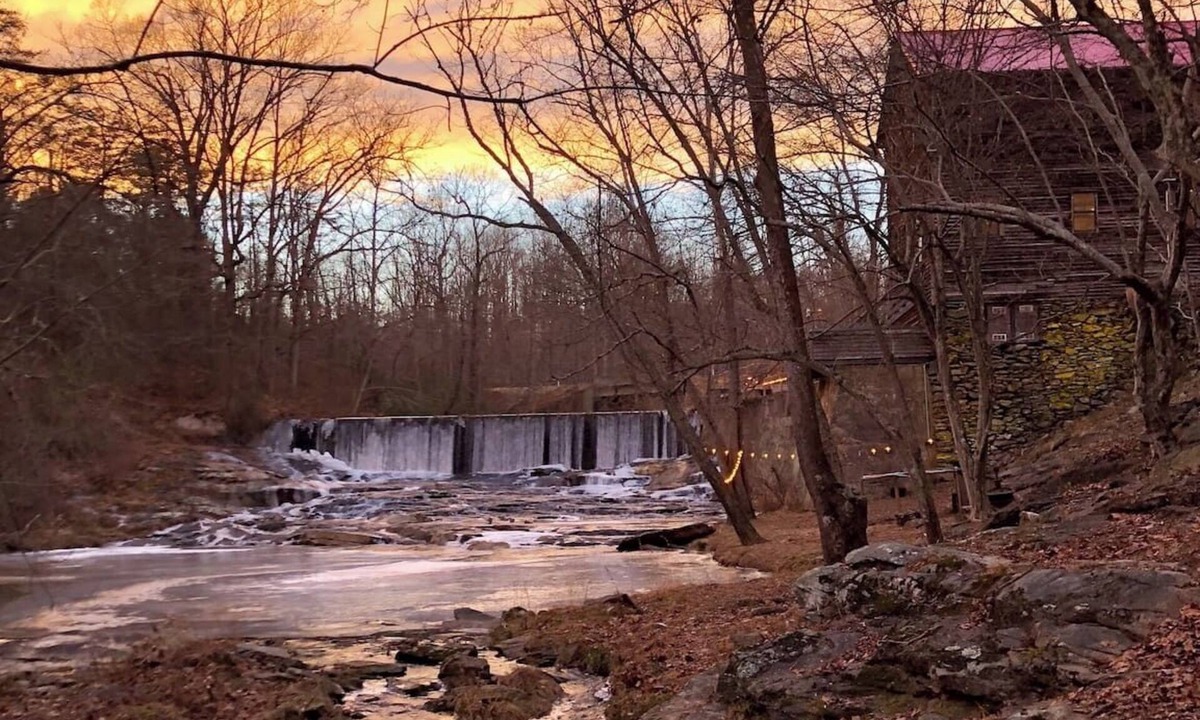 Westfield House | Historic Waterfall Mill with Hot Tub