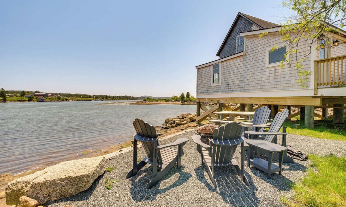 Winter Harbor Cottage | Historic Winter Harbor Cottage w/Waterfront Views