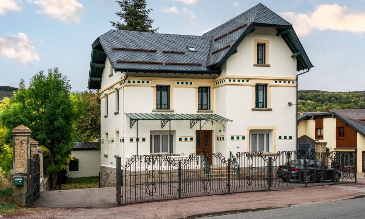 Saillagouse House | Historical and central chalet in French Cerdanya