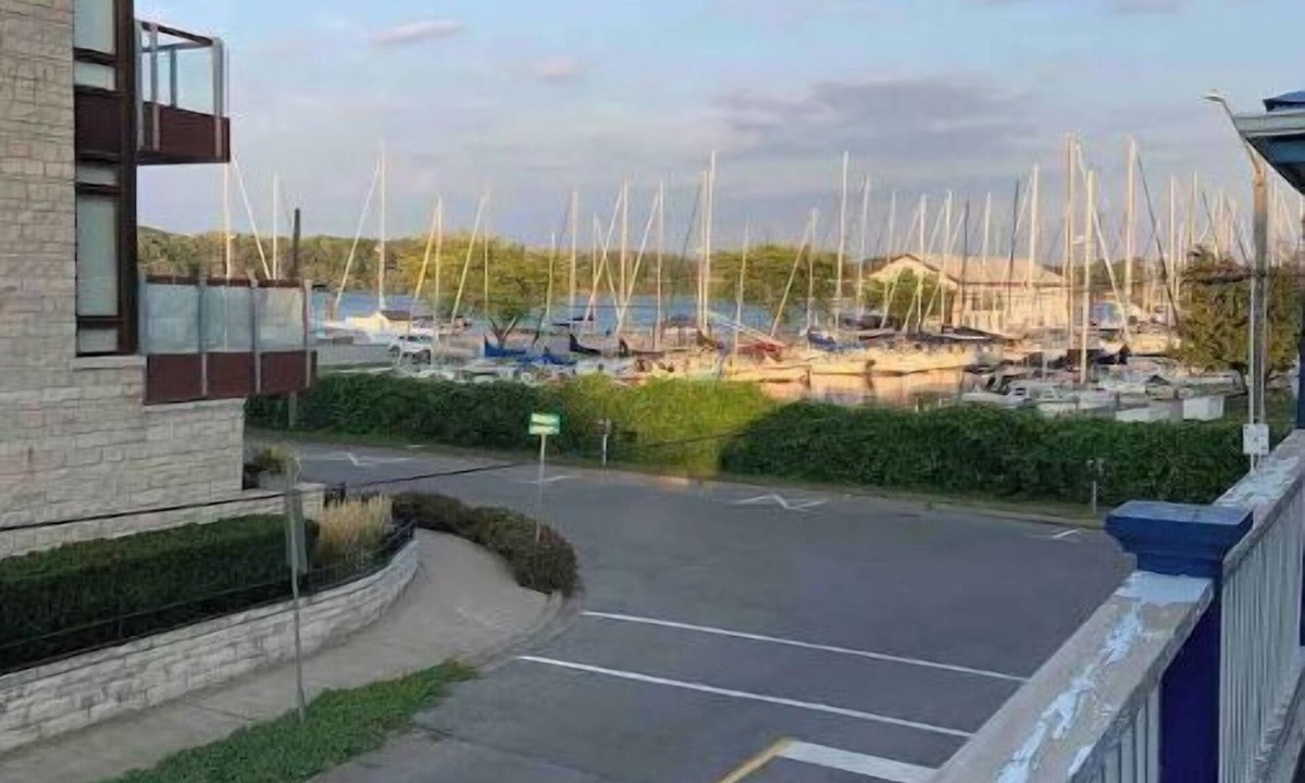 Historic Old Town Hotel | Historical Waterfront King George Inn 8