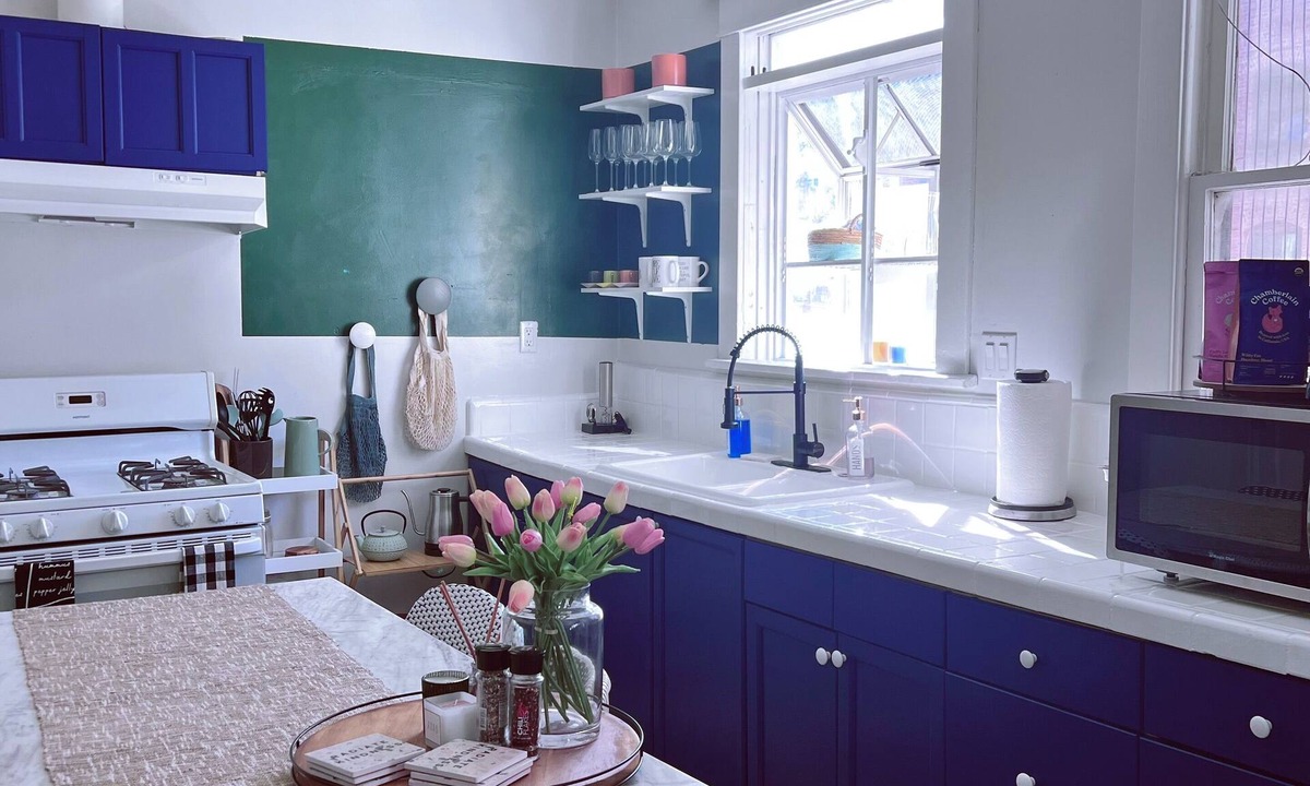 Wilshire Center Apartment | Historical design apt in DTLA