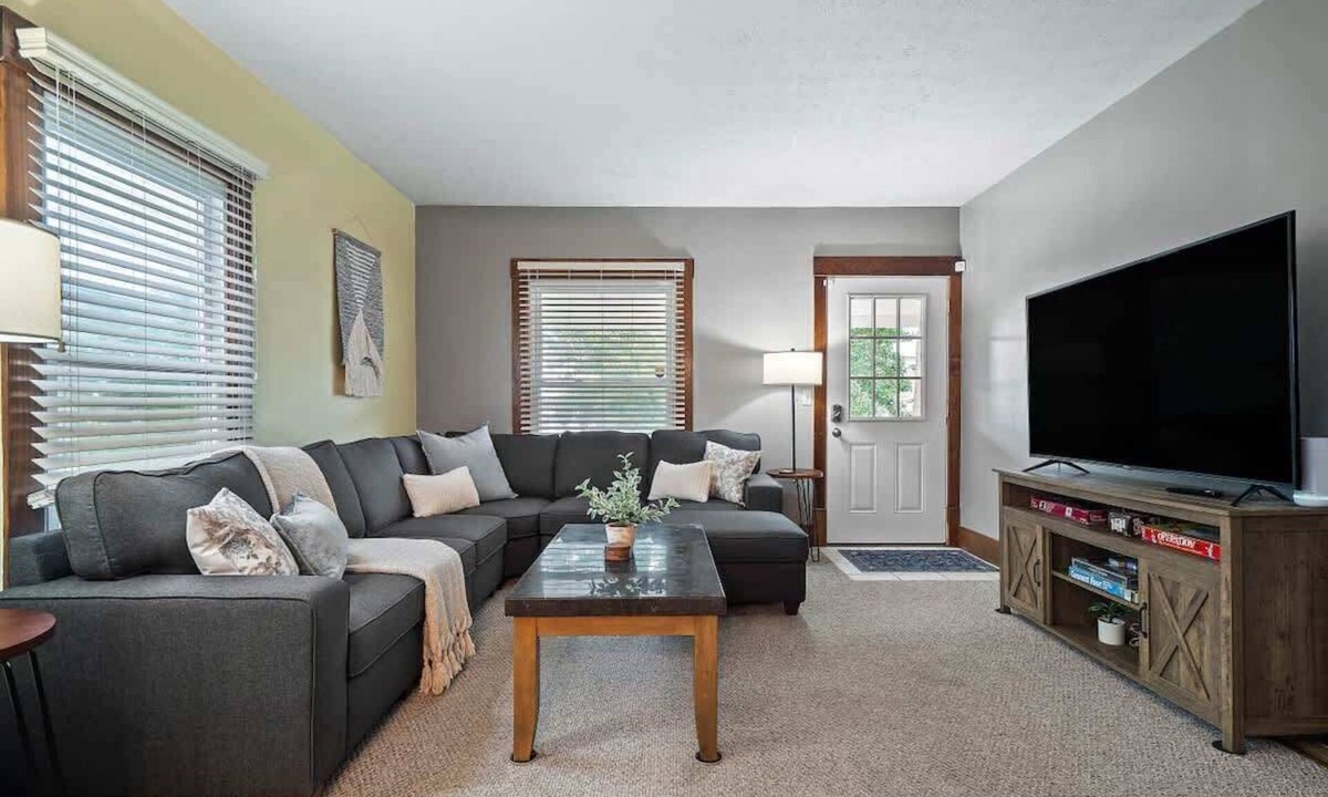 Bedford House | Historical District-Fully equipped-3 Bed-Sleeps 6