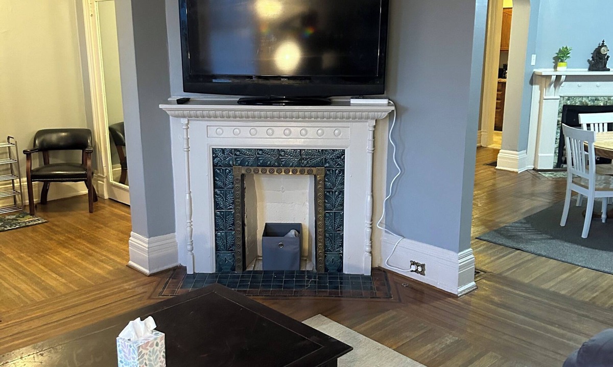 Olean Apartment | Historical District Getaway [Lower]