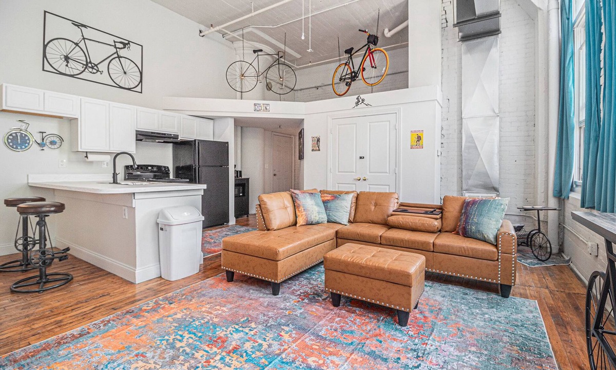 Detroit Apartment | Historical Hudson Riverview Loft
